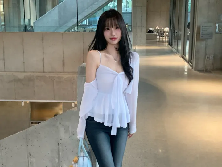 청순여신룩🪽[찰랑-여리핏/*set] lovin’ ribbon tie shirring sleeveless cardigan set | 러빈 리본 타이 셔링 나시 가디건 세트 상세 이미지 5