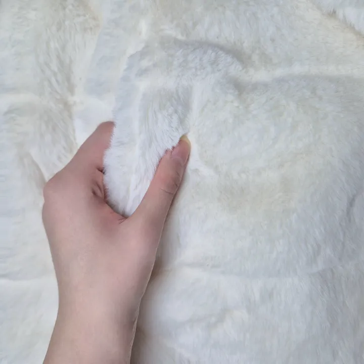 [고퀄💎 핏보장* 문의폭주!] 하얀요정 밍크 후드 퍼코트자켓 (내부누빔안감) / 겨울아우터 / 밍크퍼자켓 / 데이트룩 상세 이미지 16