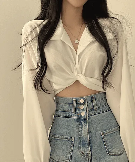 에밀리 꼬임 뒷리본 크롭 랩 블라우스 3color