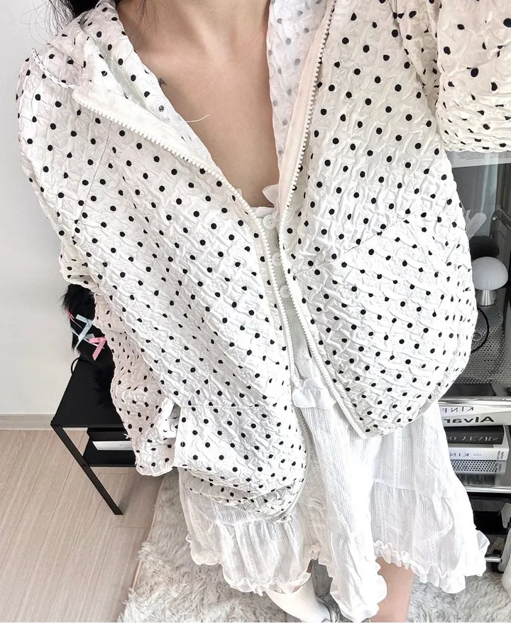 💝인기아우터💝주문폭주[봄아우터] 엔티JP 엠보 도트 후드 집업 /떙땡이/바람막이/봄/여름/아우터/얇은집업 - 2color 상세 이미지 15