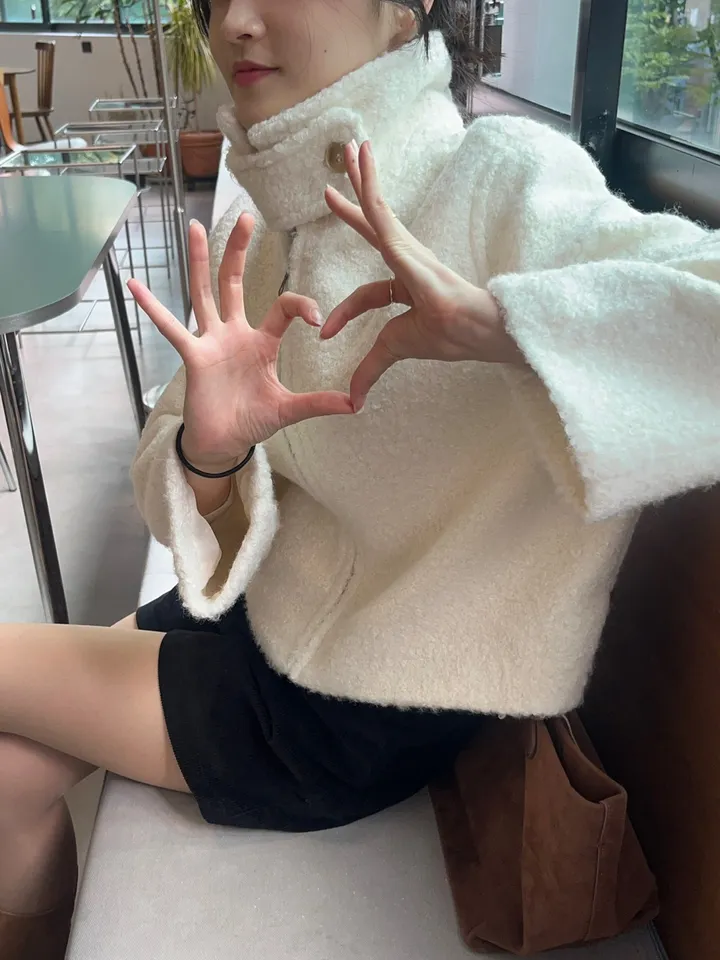 [주문폭주] 크리미 하이넥 숏코트 - 2col 상세 이미지 12