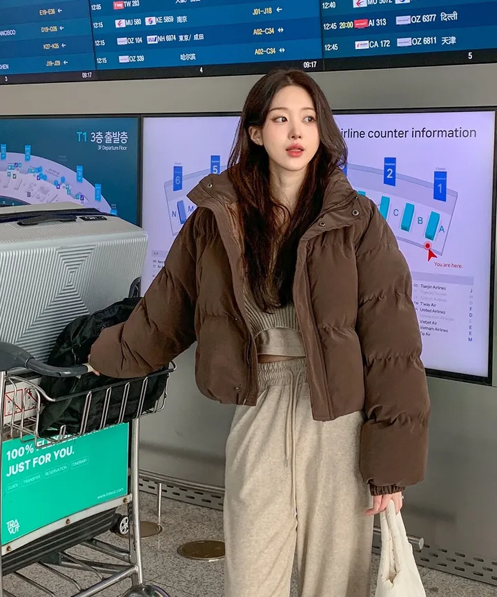 [묶음할인/누적1만🔥무광ver] 쏘힙!! 하이넥 숏 오버핏 크롭 레더 패딩 루즈핏 매트 가죽 점퍼 숏패딩 크롭패딩 레더패딩 가죽패딩 5COL 상세 이미지 7