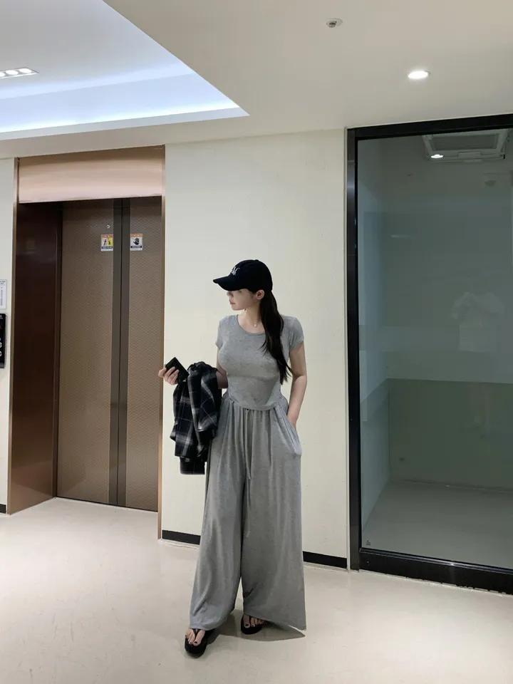 후리 훌 핀턱 와이드 트레이닝 팬츠 상세 이미지 9