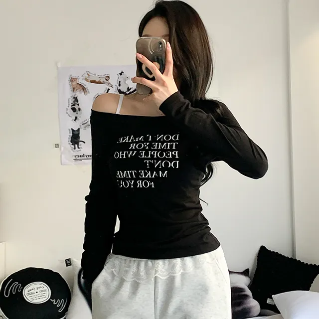 [날씬여리/3col] 해프닝 원숄더 레터링 시스루 긴팔 티셔츠 / 빈티지레터링 / 프린팅티셔츠 / 언발넥 / 오프숄더 / y2k / 트렌디 / 힙무드 / 군살커버 / 여리글램 상세 이미지 31