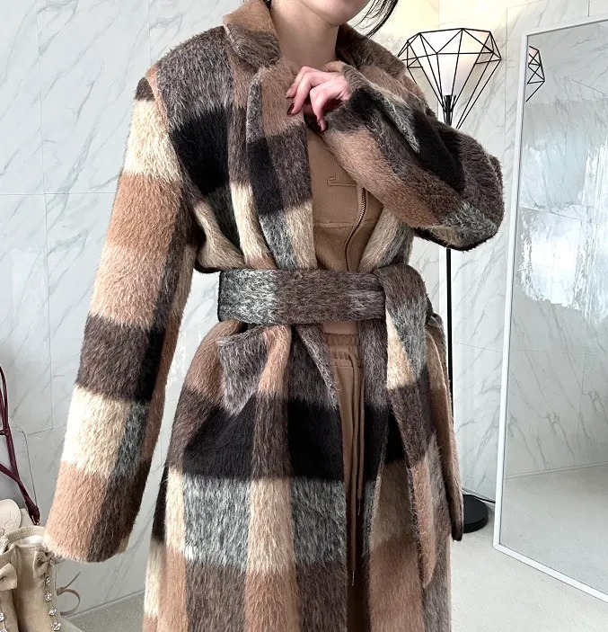 [고퀄리티/주문폭주🤎] 머플러세트 앙고라 퍼 체크 롱코트 드뮤어룩 데일리룩 꾸안꾸 퍼코트 상세 이미지 1