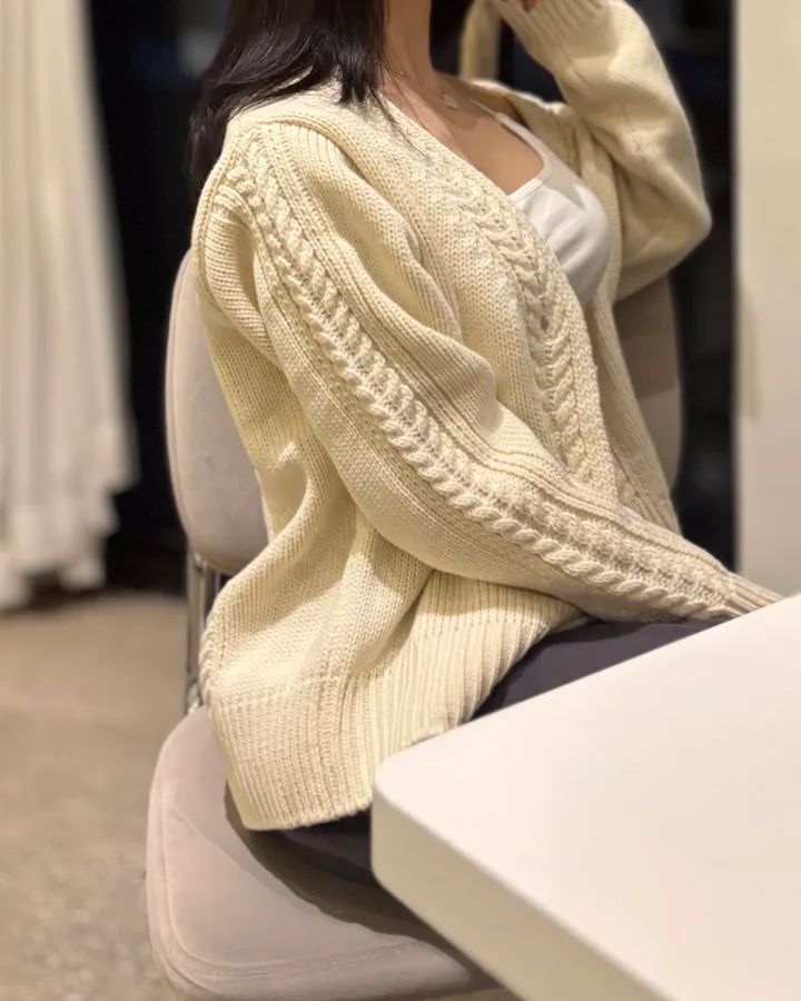 루어 케이블 브이넥 가디건 / 2color 상세 이미지 4
