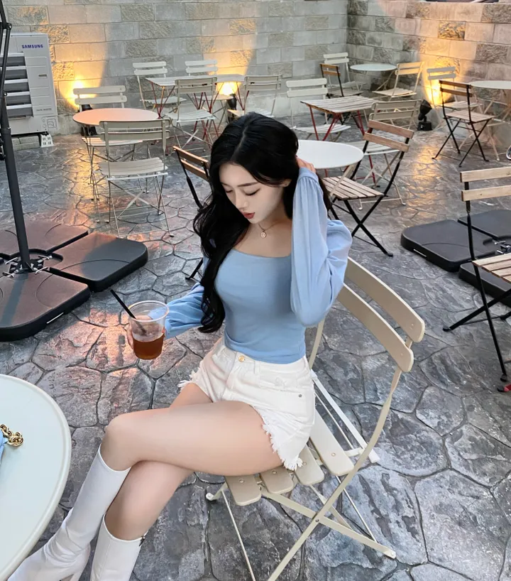 [내가 찾던 그 핏!/ -3kg보장] 4컬러 증명사진룩 군살쏙 셔링 스퀘어넥 퍼프 벌룬 긴팔 티셔츠 가을히트 청순 여리 쫀쫀 기본 베이직 이너티 상세 이미지 18