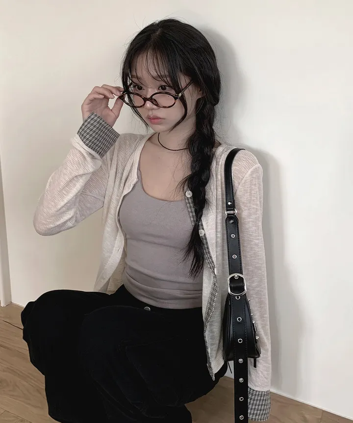 [봄가디건🌷] 띠네 슬럽 배색 체크 커프스 라운드 시스루 니트 가디건 봄 여름 가을 / 봄가디건 여름가디건 레이어드 봄아우터 체크셔츠 뮤잉 상세 이미지 32