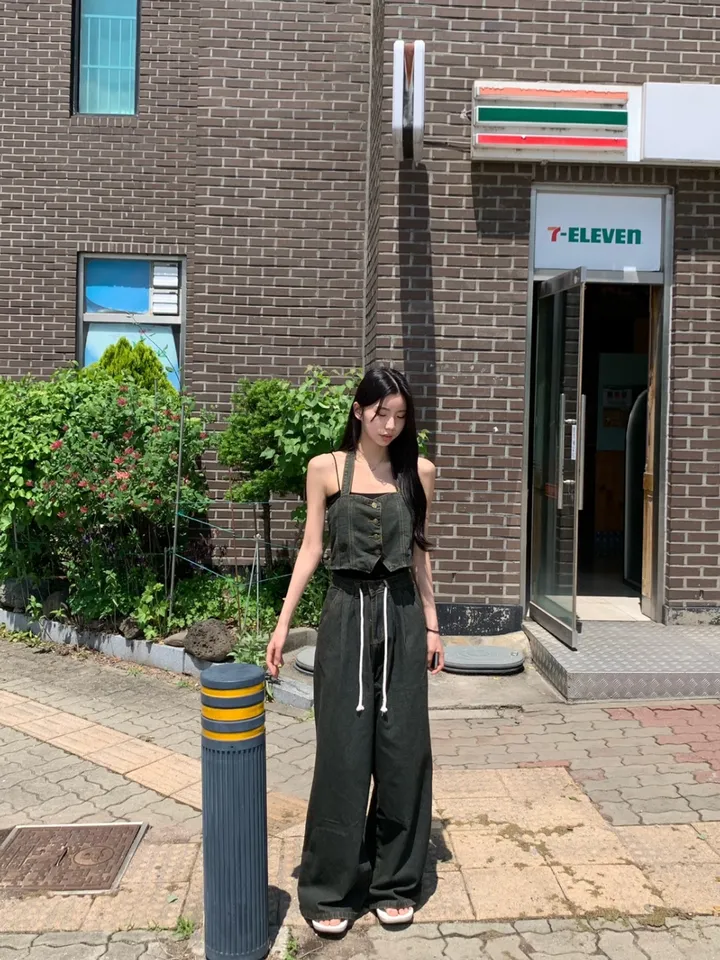 ⁎MADE [코디set/S~L] 치퍼 홀터 데님 크롭 뷔스티에 탑 나시 와이드 롱 생지 워싱 데님 청 팬츠 투피스 세트 <여행룩/힙/빈티지/인생샷!> 상세 이미지 20