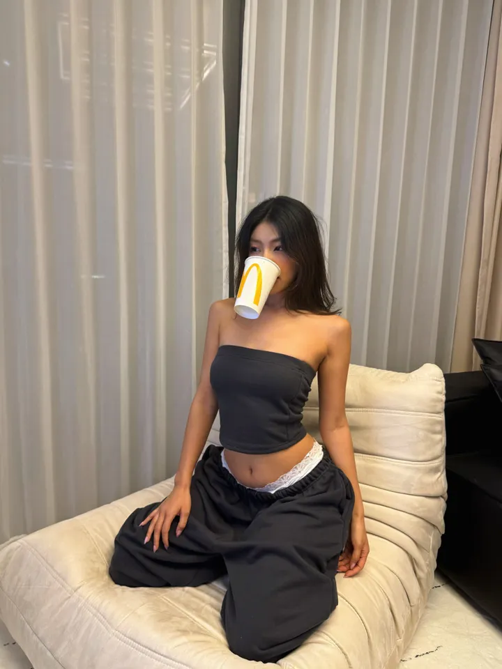 [당일출고] 튜브탑 조거팬츠 트레이닝 SET (원마일웨어 여행 운동 핫걸 휴양지룩) 상세 이미지 1