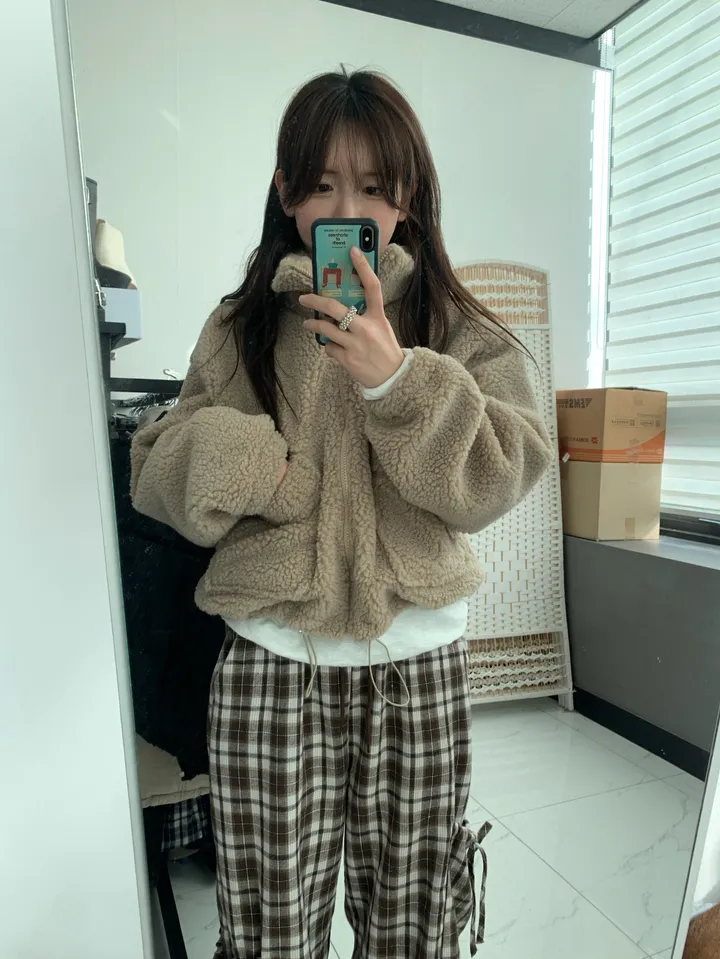 쿠크 하이넥 크롭 양털 점퍼 (4c) 상세 이미지 52