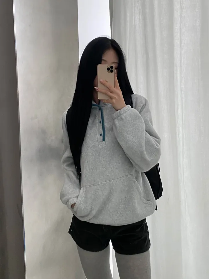 긴팔 티셔츠 모델 착용 이미지-S1L35