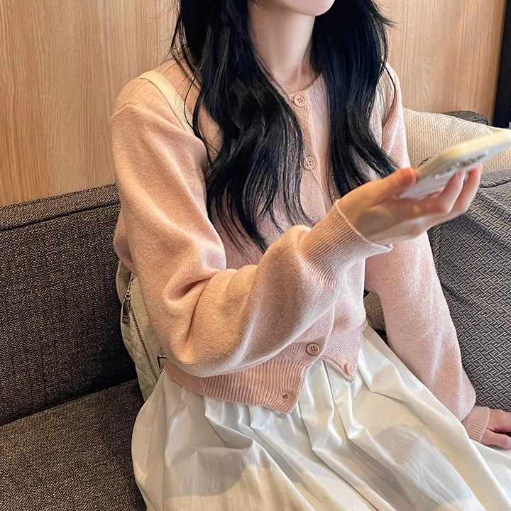 봄필수템 [브이넥/라운드넥] 소장각 라운드 브이넥 기본핏 긴팔 가디건 상세 이미지 10