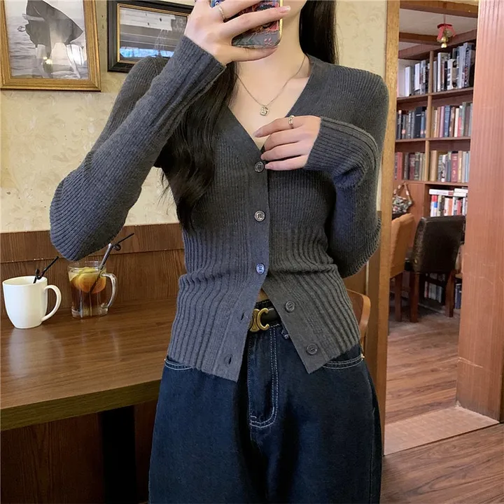 브이넥☑️골지 슬림핏 가디건 상세 이미지 4