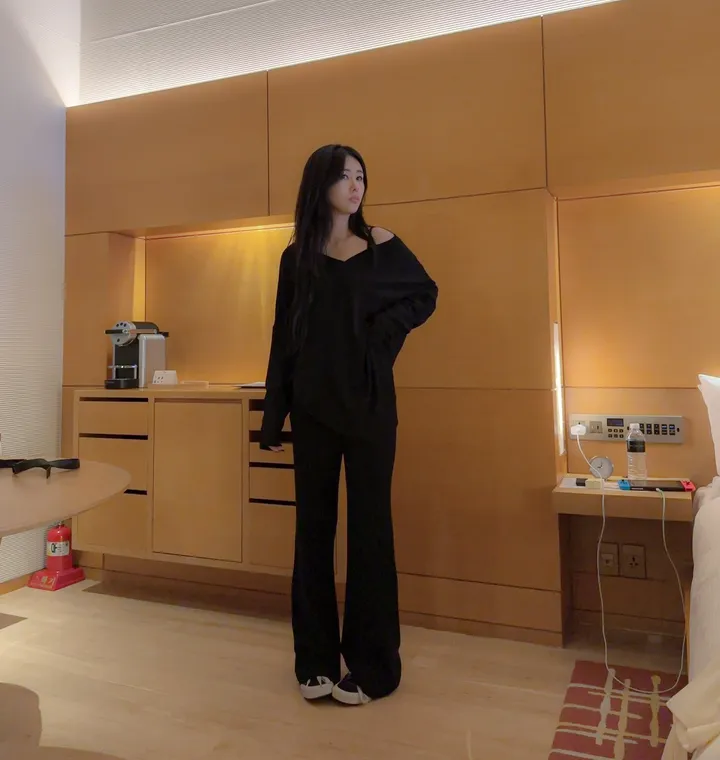 [Made /단품구매가능 /세트3000원할인] 촉촉 촤르르 연유 라떼 트레이닝 세트 여리핏 꾸안꾸 퀄보장 데일리set 핏보장 봄 신상 상세 이미지 213
