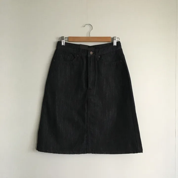 치마 차콜 색상 이미지-S1L20
