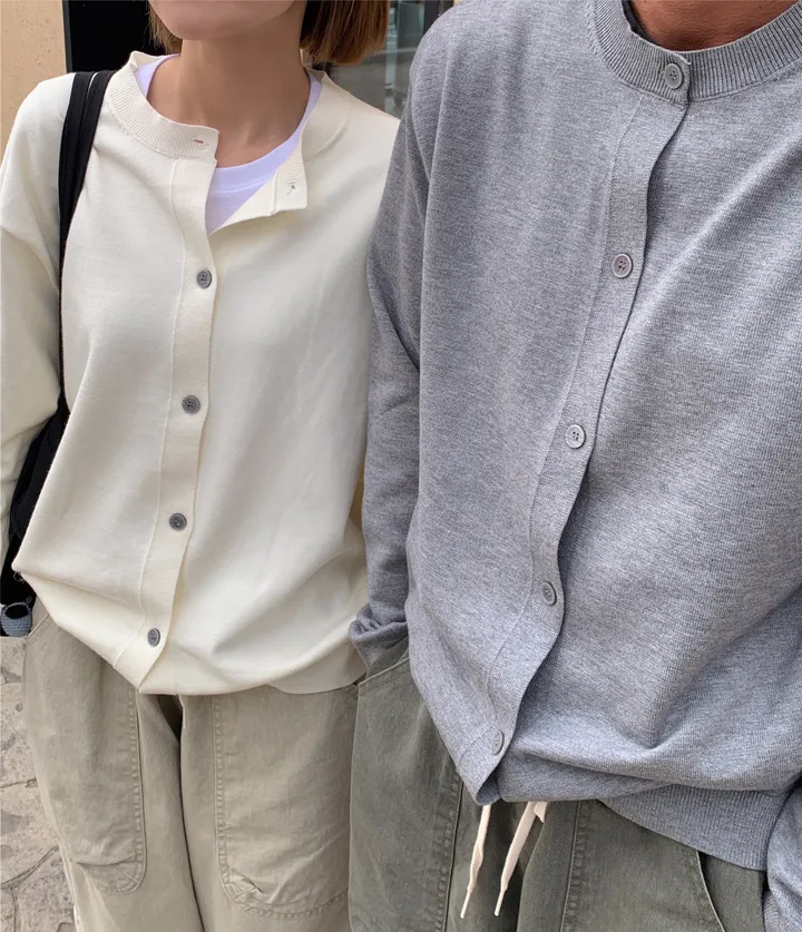 [활용도up!] (UNISEX) 소프트 에센셜 라운드 가디건 상세 이미지 11