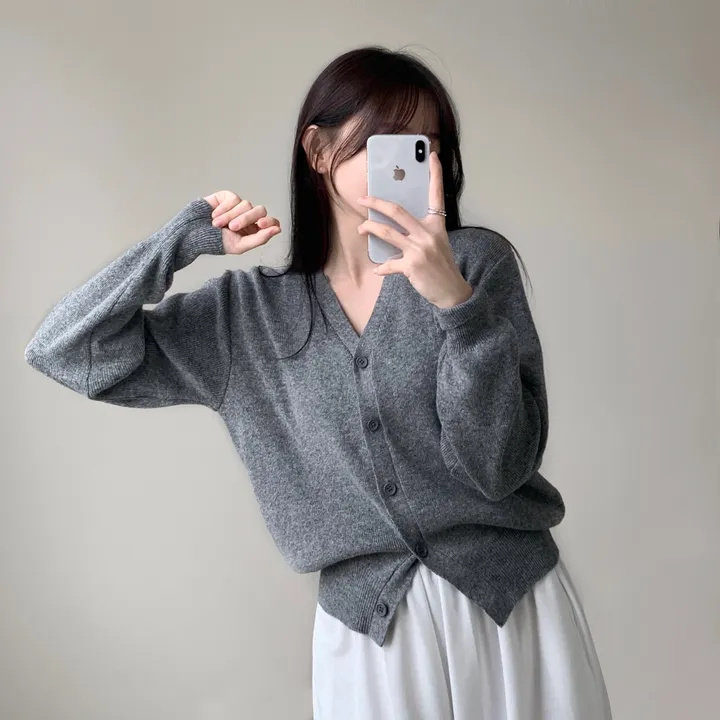 [인생가디건/10color] 머피 데일리 브이넥 무지 버튼 허리잘록 여리 니트 긴팔 가디건 상세 이미지 15