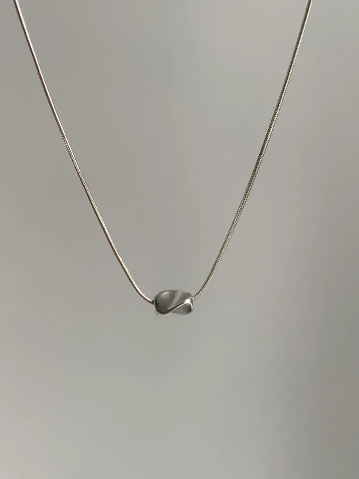 [1+1/써지컬] Chic Bean Necklace 뱀줄 콩 은 실버 목걸이 펜던트 악세사리 심플 데일리 상세 이미지 2