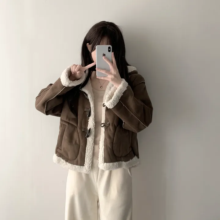 [귀여운핏/양털안감🌡️] 로아 떡볶이 토글 퍼 후드 무스탕 코트 자켓 상세 이미지 9