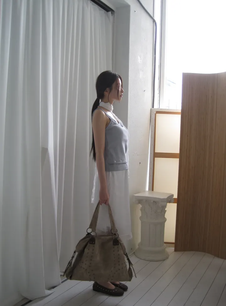 민소매 모델 착용 이미지-S1L25