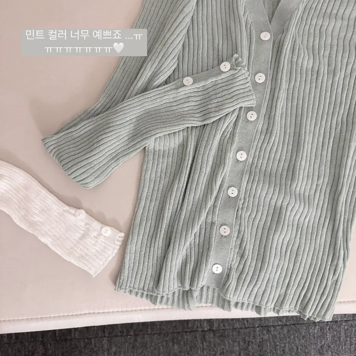 슥걸치는*여름준비끝🩷TIFFANY cd -4color/ 봄 가디건 니트가디건 브이넥가디건 볼레로 여름 가디건 벚꽃 교복가디건 아우터 봄옷 골지 브이 긴팔 버튼 개강룩 데이트룩 상세 이미지 16