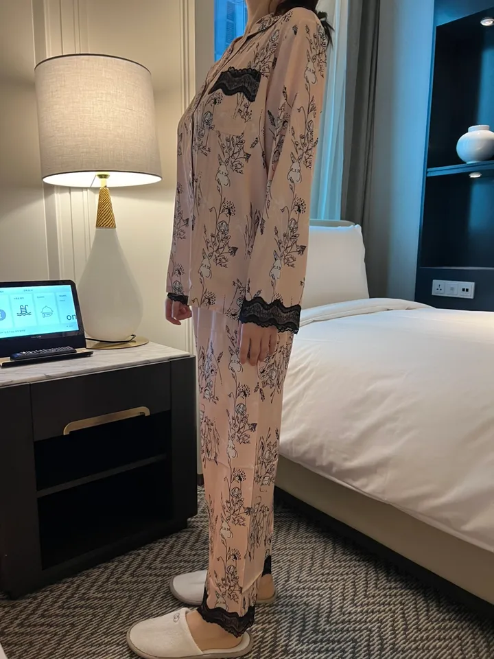 디ST 토끼 레이스 잠옷 커플잠옷 파자마 홈웨어 고급잠옷 명품잠옷 실키잠옷 당일배송 상하세트 잠옷세트 생일선물 상세 이미지 7