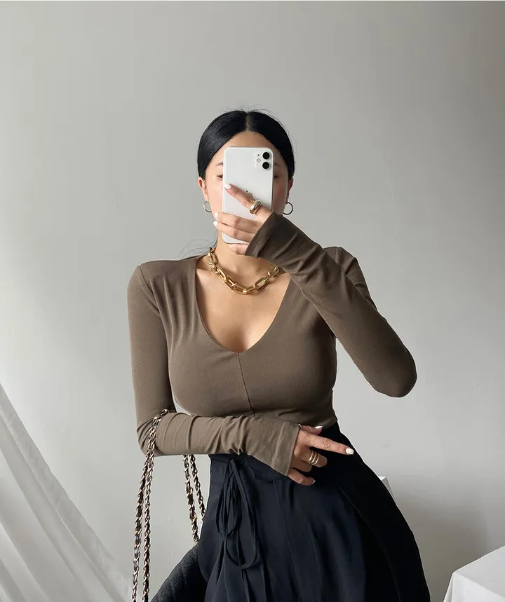 패드 브이넥 스판 절개 슬림 티셔츠 상세 이미지 15