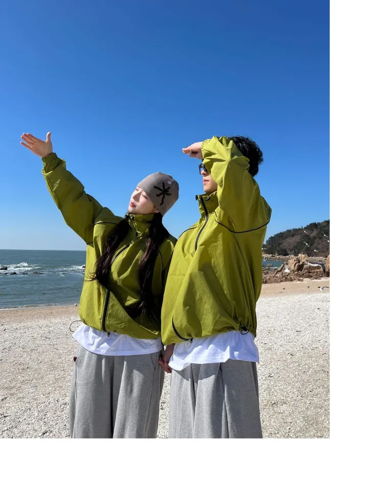 UNISEX [SS/하이넥] 래시 윈드러너 자켓 바람막이 점퍼 오버핏 커플 커플룩 시밀러룩 벌룬 와이드 트레이닝 팬츠 커플 커플룩 시밀러룩 여행 데이트 상세 이미지 9