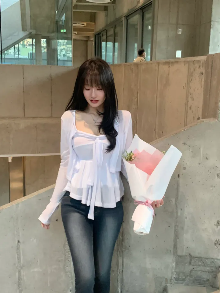 청순여신룩🪽[찰랑-여리핏/*set] lovin’ ribbon tie shirring sleeveless cardigan set | 러빈 리본 타이 셔링 나시 가디건 세트 상세 이미지 6