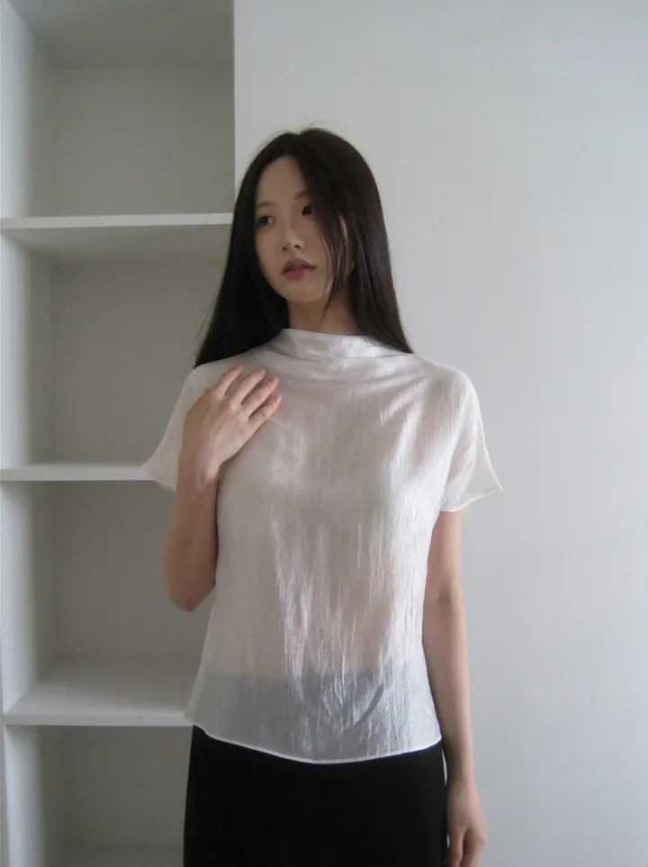 민소매 모델 착용 이미지-S1L32