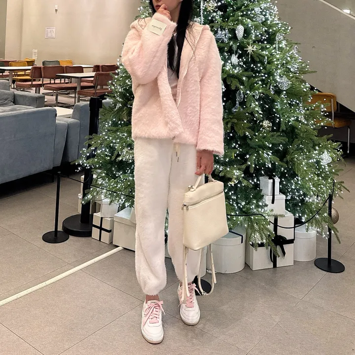 [러블리⛄/털빠짐X] 핑키 딸기우유 소프트 후드 퍼 뽀글이 앙고라 코트 집업 자켓 상세 이미지 6