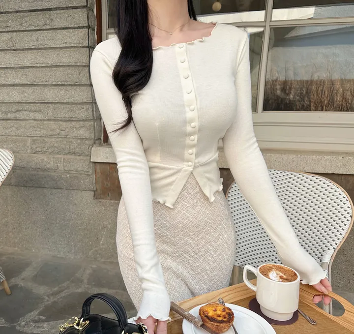 🤍무조건핏보장*여리핏*뷰엘단독/허리쏙🤍 로랑 프릴 콩단추 스퀘어넥 가디건 고퀄리티 국내제작 봄신상 데이트룩 하객룩 몸매보정 가디건 상세 이미지 10
