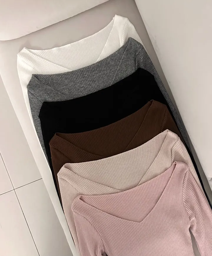 [리얼핏보장!!/여리섹시] 슬림 루즈핏 글램 여친룩 데일리 데이트룩 기본 베이직 긴팔 골지 브이넥 울 니트 티셔츠 군살보정 말라핏 섹시 레이어드 봄 가을 신상 국내제작 상세 이미지 28