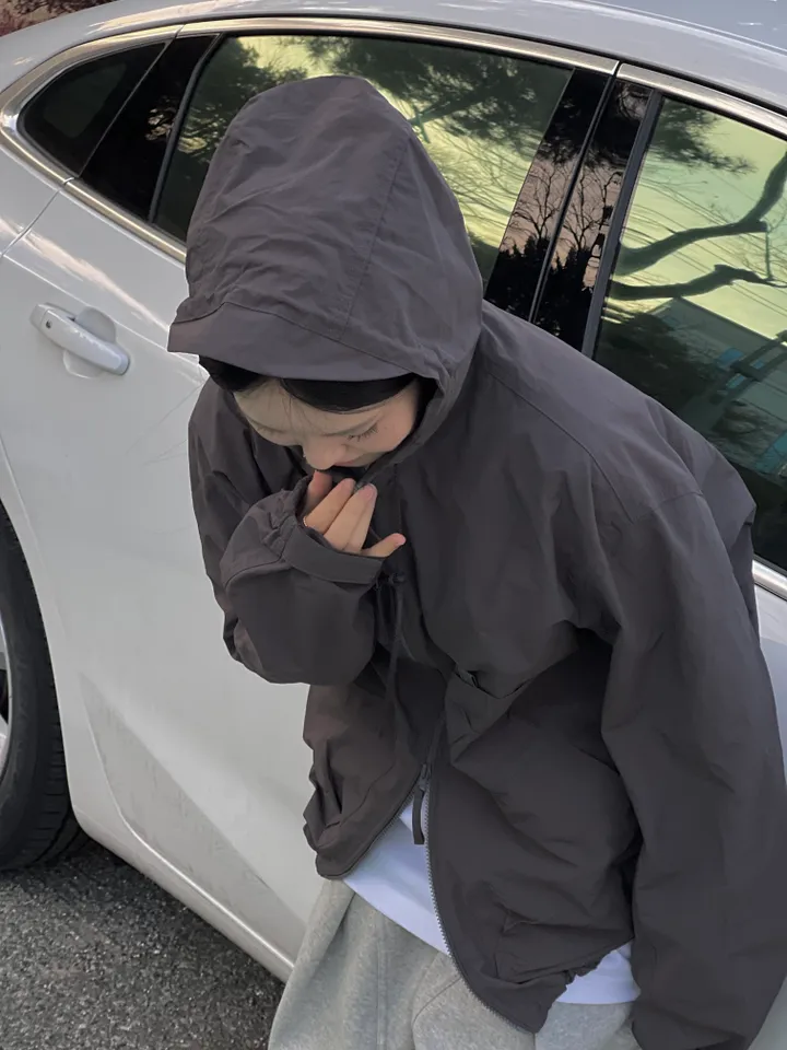 -  남녀공용 탄탄 비비 포켓 오버핏 바람막이 - 상세 이미지 10
