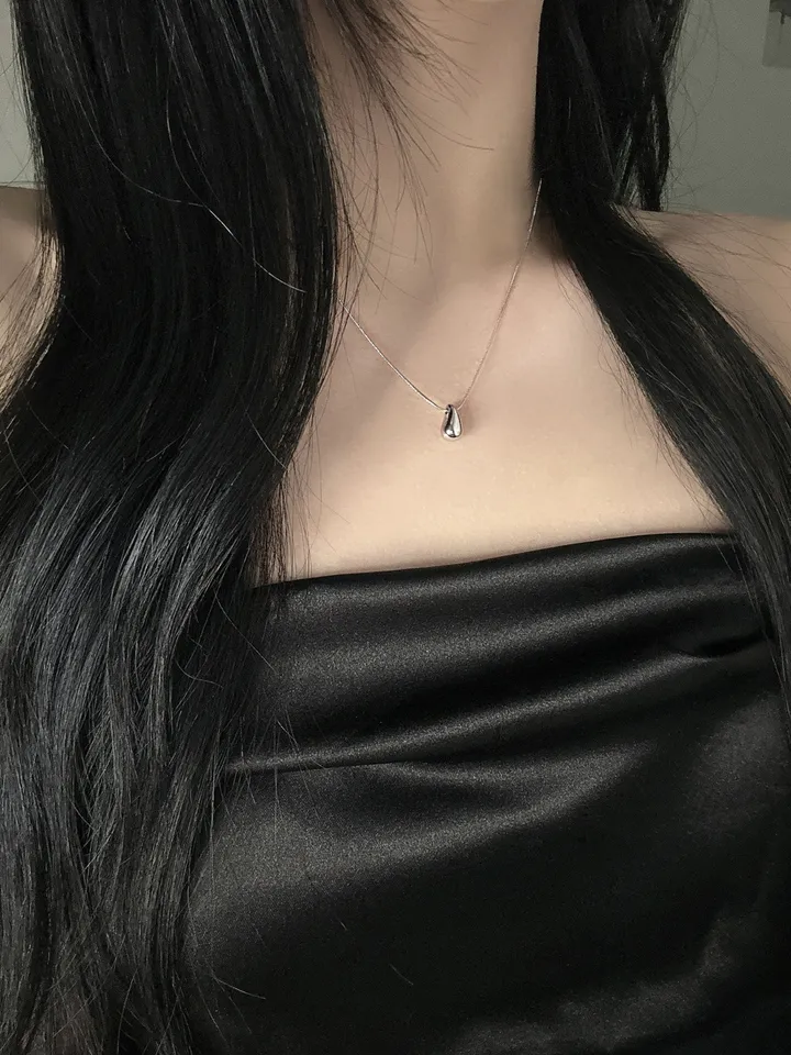[*자체제작*/ 변색X]  데일리 심플 모던 시크 캐주얼 물방울 펜던트 뱀줄 써지컬 스틸 목걸이 상세 이미지 4