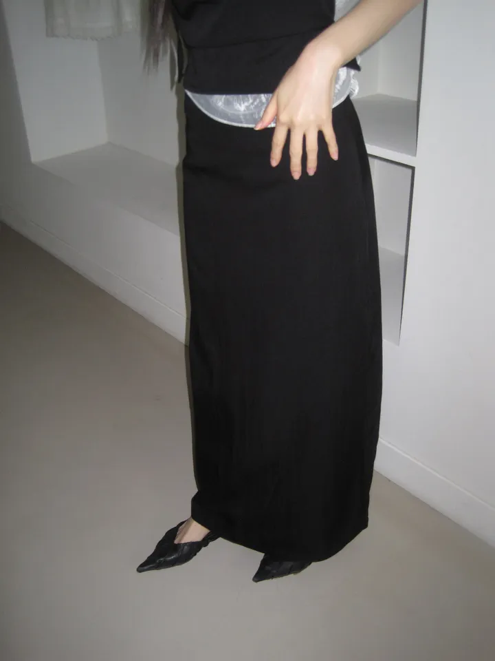 치마 모델 착용 이미지-S1L26