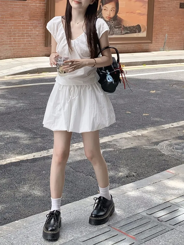 [봄신상💗/2pc세트]퓨어블 셔링 브이넥 블라우스 + 펌킨 스커트 투피스 코디set 상세 이미지 11