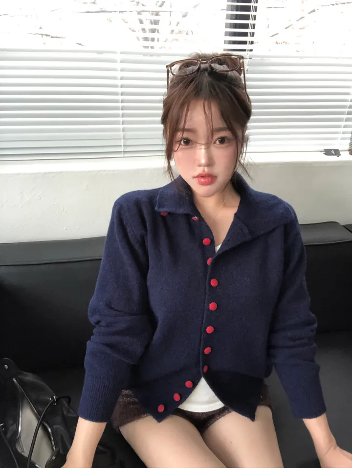 [색감보장🍒/흐물x탄탄! ]레드 콩단추  하이넥 폴라 니트 가디건-3col 상세 이미지 10