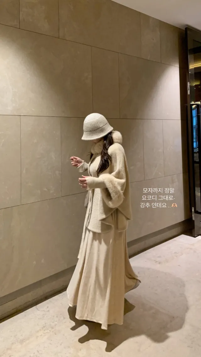엘리네 퍼 케이프 숄  망또 자켓 jk 2color 상세 이미지 4