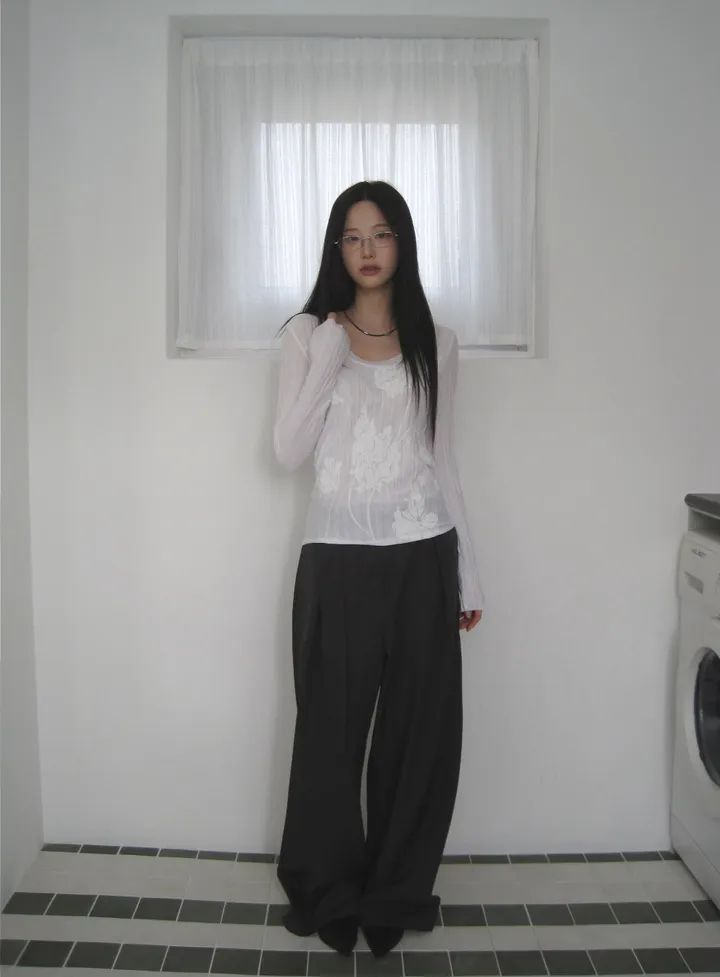 긴팔 티셔츠 모델 착용 이미지-S1L34