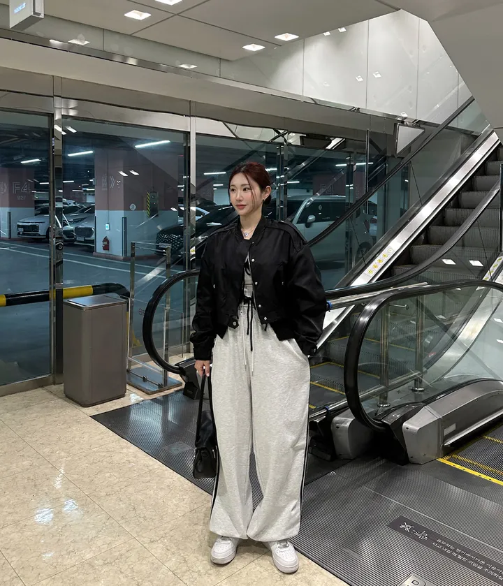 [간절기]  아방 박시 크롭 항공 점퍼 상세 이미지 8