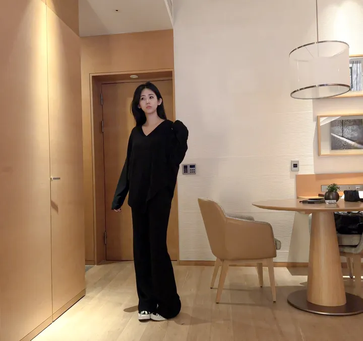 [Made /단품구매가능 /세트3000원할인] 촉촉 촤르르 연유 라떼 트레이닝 세트 여리핏 꾸안꾸 퀄보장 데일리set 핏보장 봄 신상 상세 이미지 216