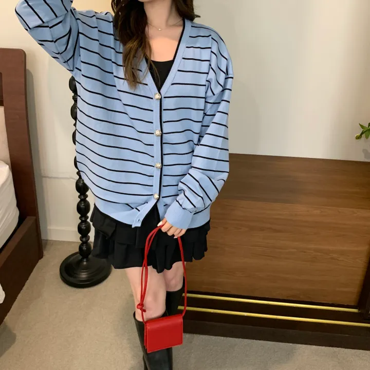 [은장단추 단가라 가디건] 가디건/봄가디건/77사이즈가능/여성가디건/단가라룩/은장단추/꾸안꾸무드/여성니트/루즈핏가디건/여친룩/봄코디/스트라이프니트/러블리룩/박시핏가디건 상세 이미지 10