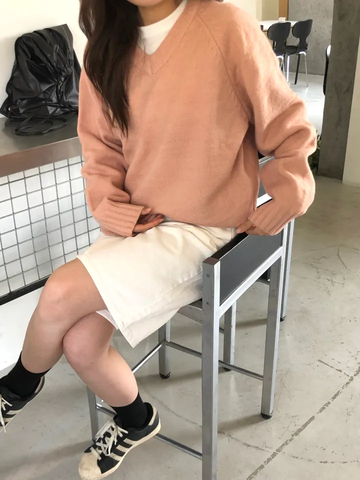 [*주문폭주*/9colors🍂] 아방핏 기본 브이넥 니트 (쫀쫀 폭닥 기본템 가을 무지니트 남여공용 유니섹스 핏보장) 상세 이미지 57