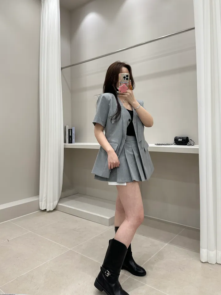 (프리미엄,하객룩)스트라이프 노카라 자켓+플리츠 치마바지세트 상세 이미지 45