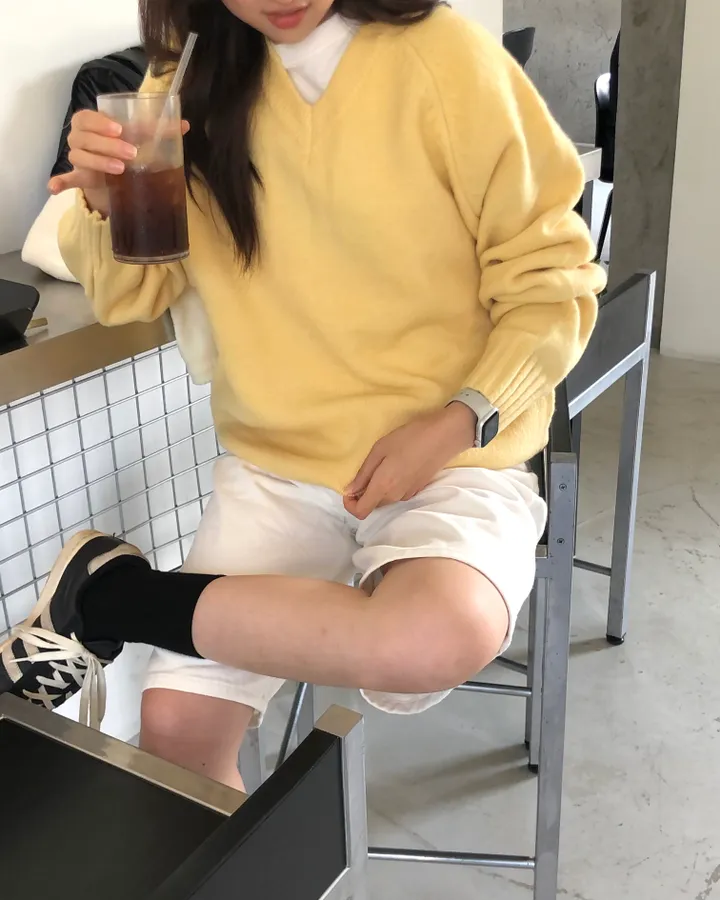 [*주문폭주*/9colors🍂] 아방핏 기본 브이넥 니트 (쫀쫀 폭닥 기본템 가을 무지니트 남여공용 유니섹스 핏보장) 상세 이미지 25
