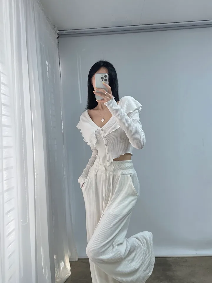 [초여리핏❤/별도구매] 티티 크롭 빅 카라 날개 가디건 와이드 나팔 팬츠 트레이닝 세트 4color 슬림 상세 이미지 3