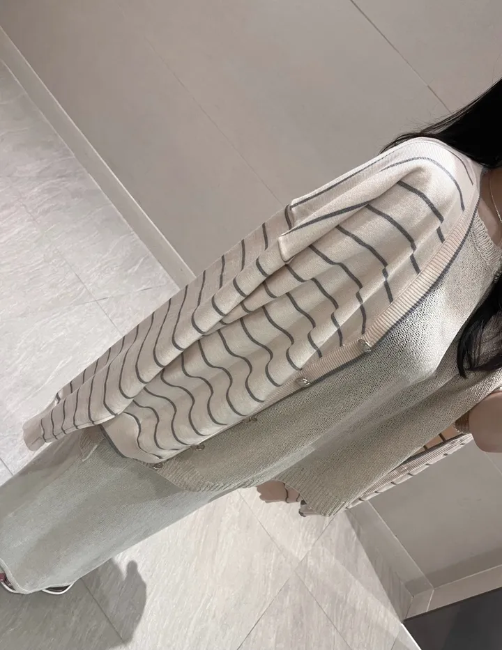 페미닌코디 / 제니 루즈핏 스트라이프 가디건 상세 이미지 4