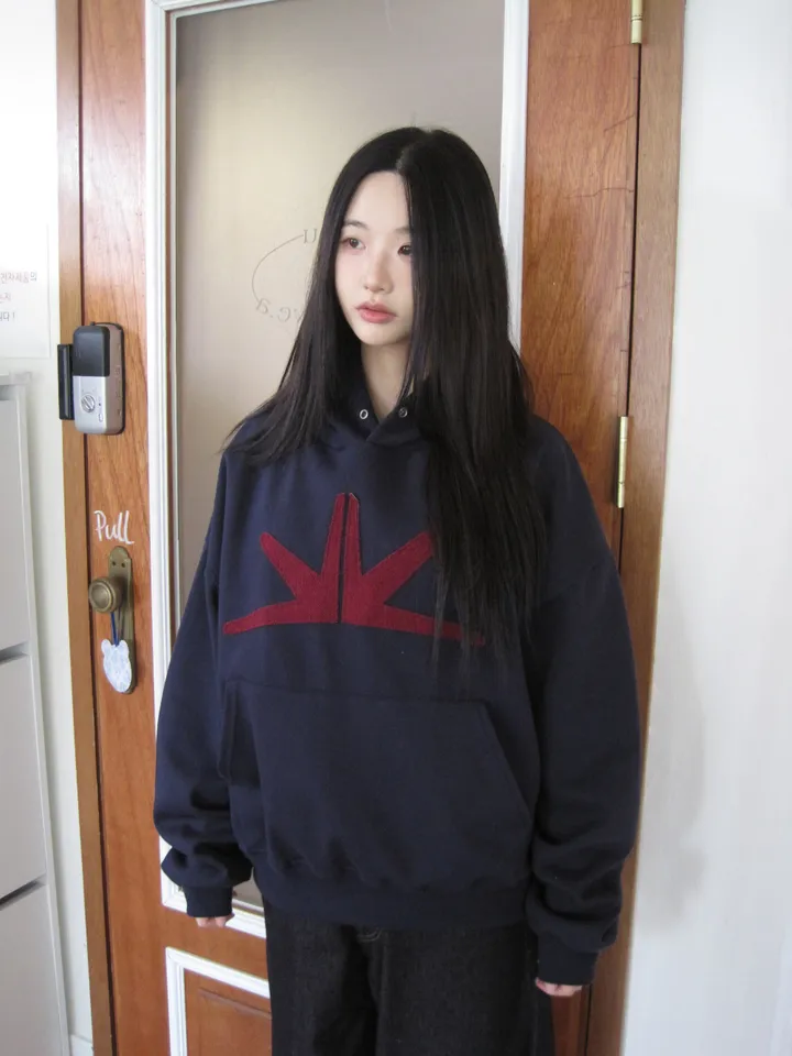 긴팔 티셔츠 모델 착용 이미지-S1L38